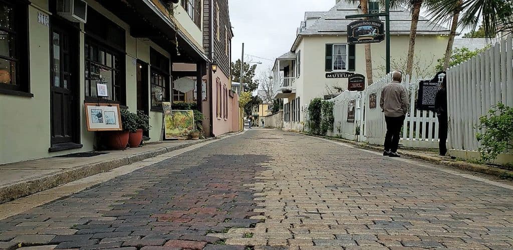 Love and Art Meet In Romantic St. Augustine