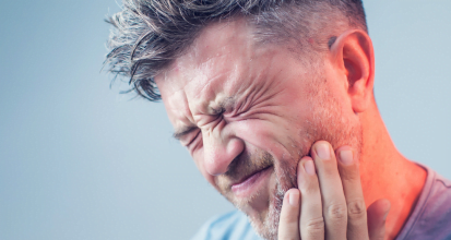 5 Essential Oils to Treat Tooth Abscess Pain Fast